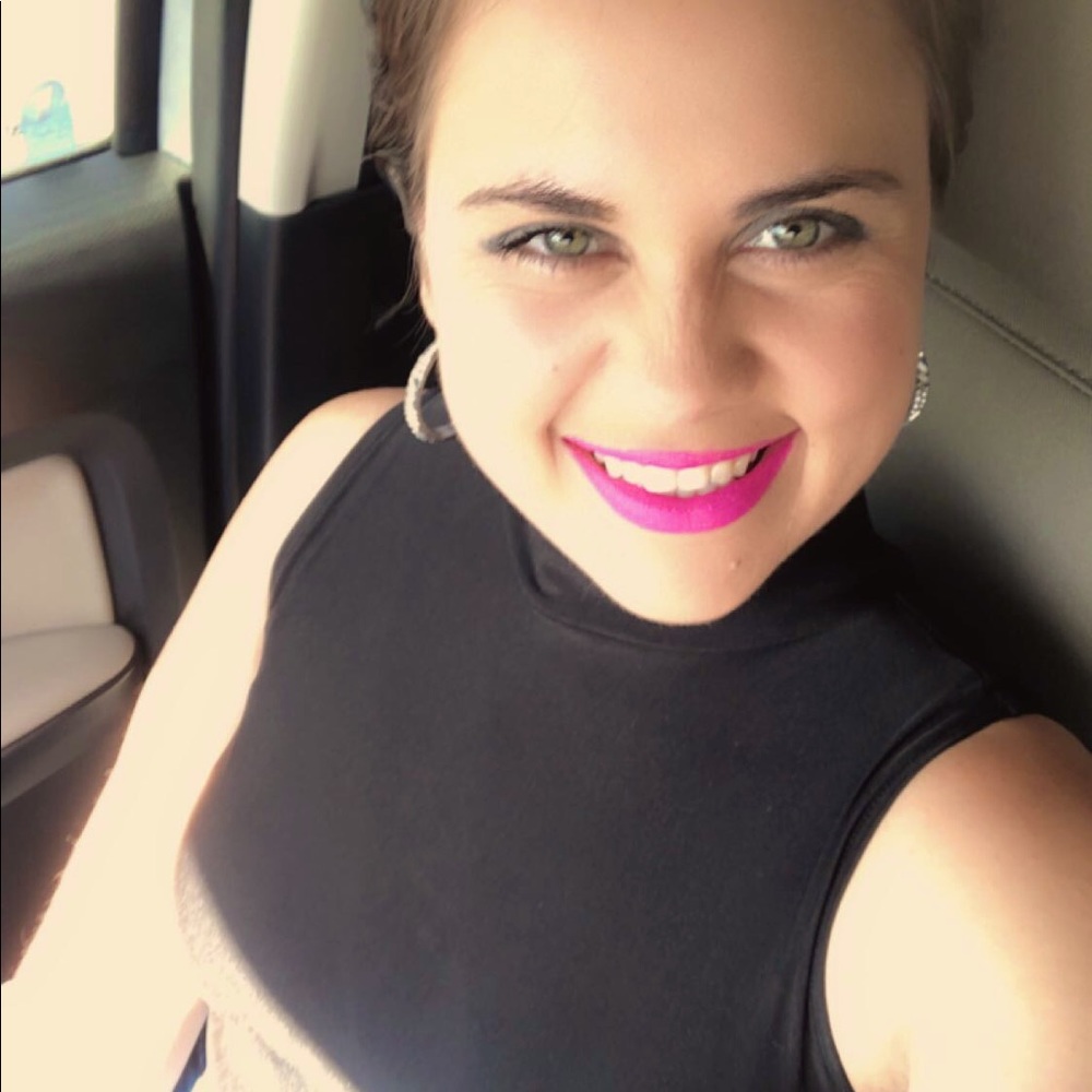 Meet your Posher, Jennifer